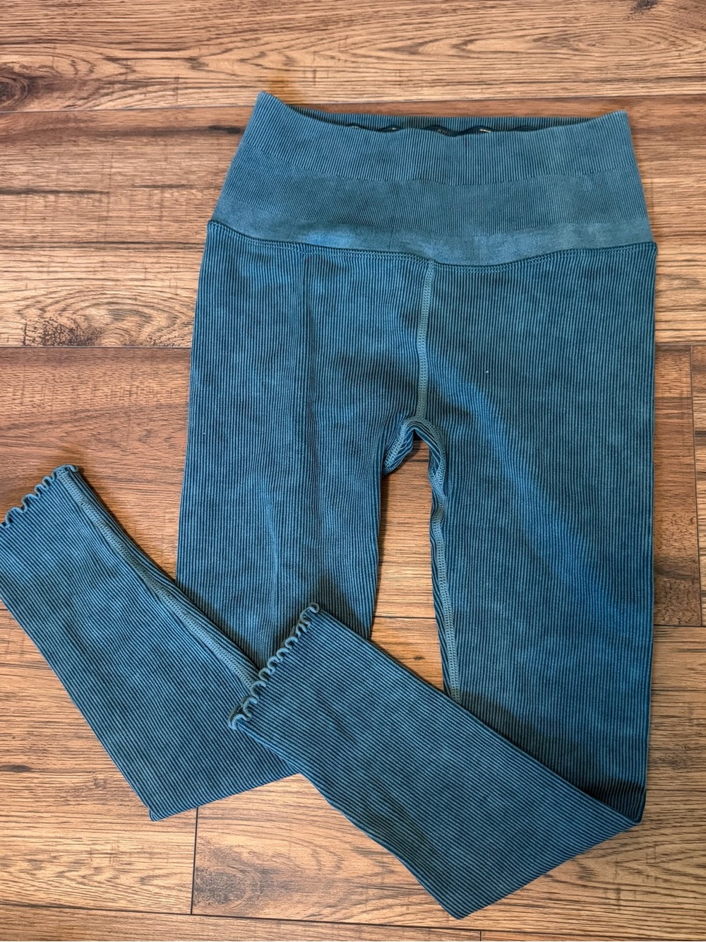 Spiritual Gangster Love Sculpt Leggings Dark Teal Ribbed Ruffle Hem Womens S EUC